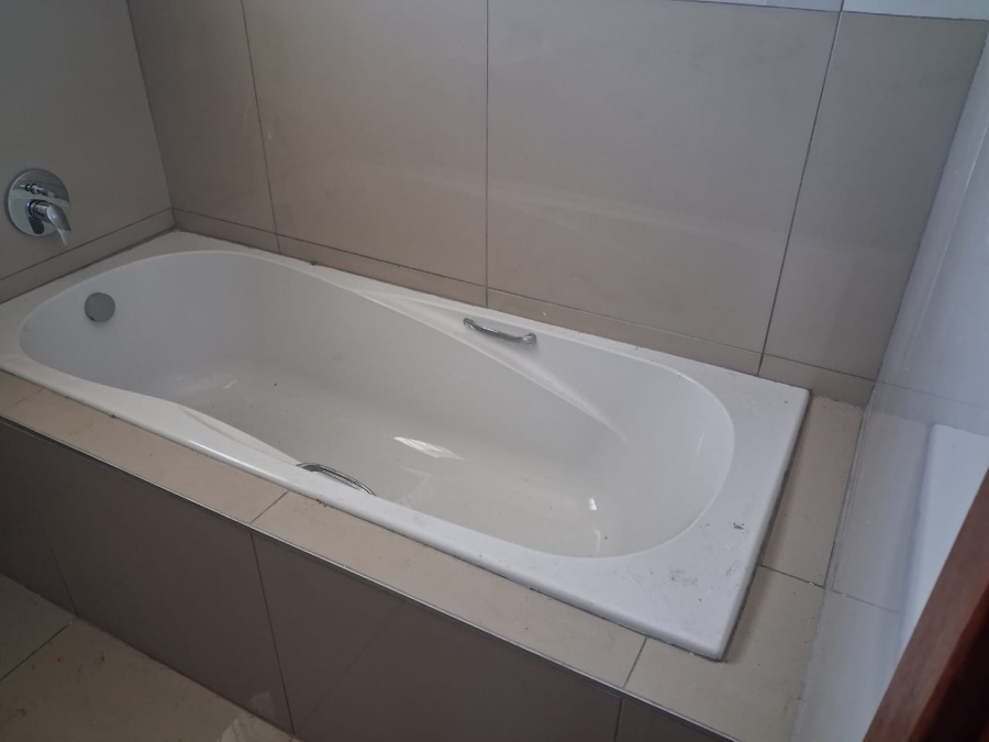 To Let 2 Bedroom Property for Rent in Southernwood Eastern Cape